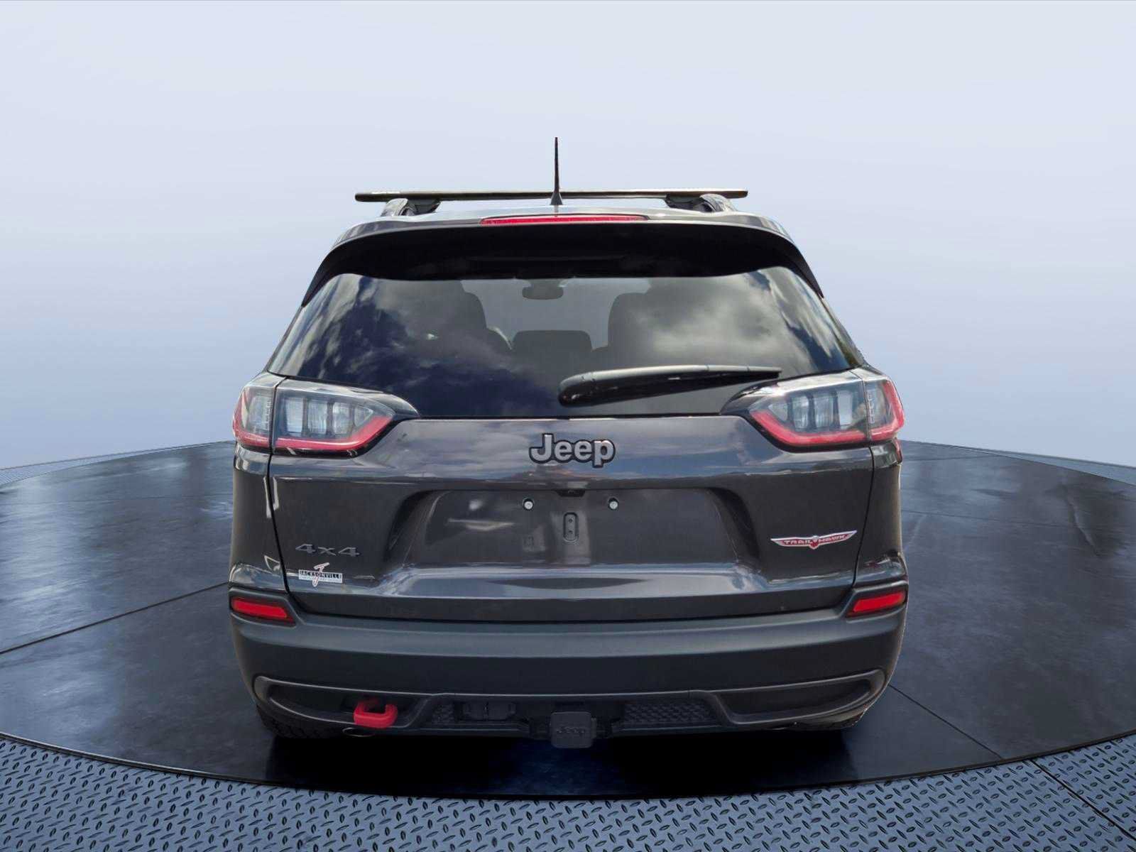 Used 2022 Jeep Cherokee Trailhawk w/ Sun, Sound & Nav Group AWD/4WD image 4