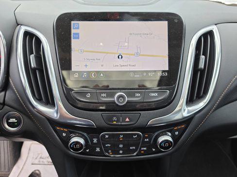 Used 2024 Chevrolet Equinox Premier FWD image 24