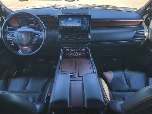 Certified 2023 Lincoln Navigator Reserve image 16