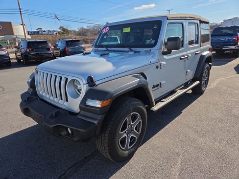 Used 2022 Jeep Wrangler Unlimited Sport S image 7