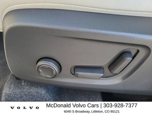 Used 2026 Volvo XC40 B5 Plus w/ Protection Package Premier AWD/4WD image 12
