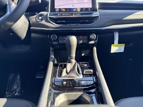 New 2026 Jeep Compass Trailhawk w/ Sun, Sound & Navigation Group image 30