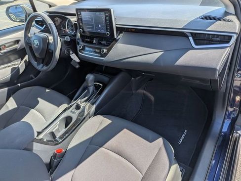 Used 2020 Toyota Corolla LE image 37