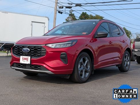 Certified 2023 Ford Escape ST-Line w/ Tech Pack #1 AWD/4WD image 8