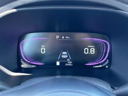 Used 2025 Kia Soul LX w/ LX Technology Package FWD image 39