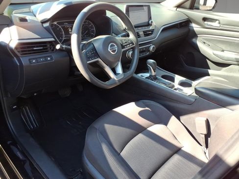 Used 2020 Nissan Altima 2.5 S AWD/4WD image 10