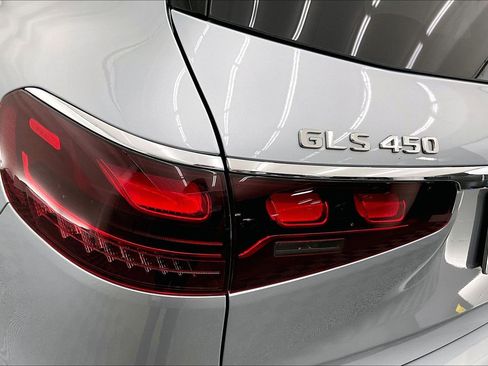Used 2026 Mercedes-Benz GLS 450 4MATIC image 27