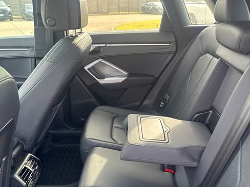 Used 2020 Audi Q3 2.0T Premium w/ Convenience Package AWD/4WD image 36