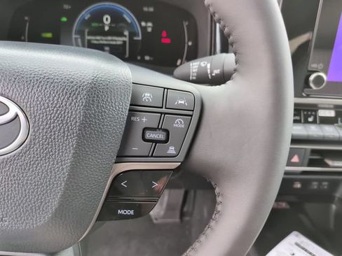 Used 2026 Toyota Camry LE w/ Convenience Package FWD image 16