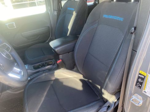 Used 2023 Jeep Wrangler Unlimited Rubicon 4xe image 12
