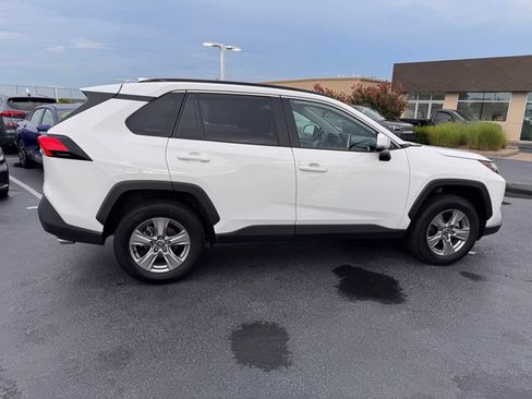 Used 2025 Toyota RAV4 XLE AWD/4WD image 6