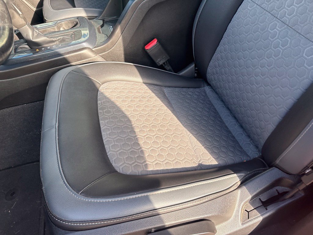 Used 2019 Chevrolet Colorado Z71 AWD/4WD image 12