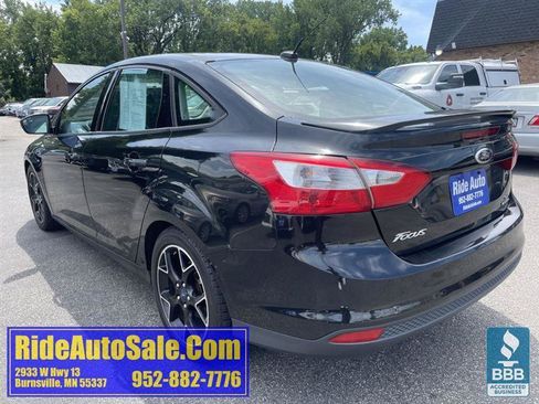 Used 2014 Ford Focus SE w/ Equipment Group 201A FWD image 7