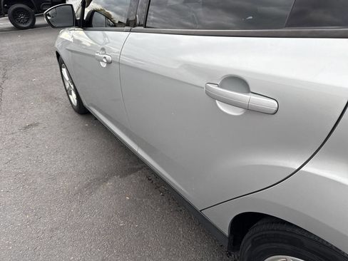 Used 2014 Ford Focus SE w/ SE Winter Package image 25