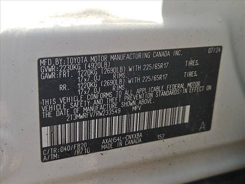 Used 2024 Toyota RAV4 LE AWD/4WD image 17