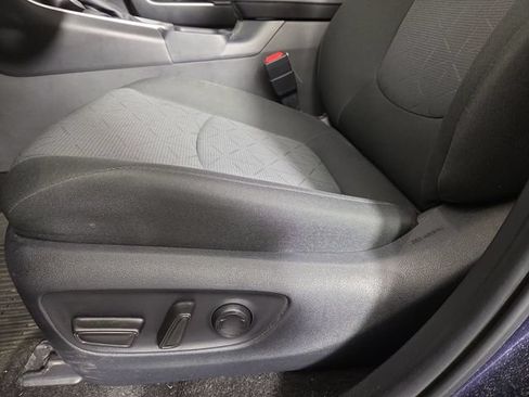 Used 2025 Toyota RAV4 XLE AWD/4WD image 30