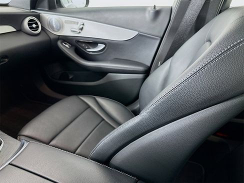 Used 2021 Mercedes-Benz C 300 Sedan image 25
