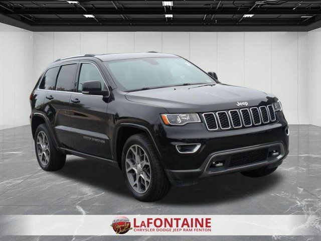 Used 2018 Jeep Grand Cherokee Limited AWD/4WD image 7