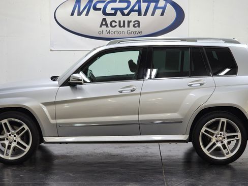 Used 2011 Mercedes-Benz GLK 350 4MATIC image 10