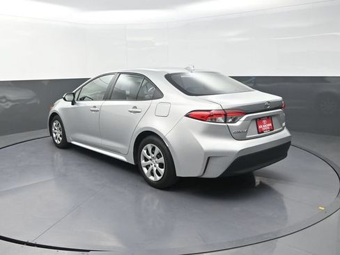Used 2024 Toyota Corolla LE FWD image 6