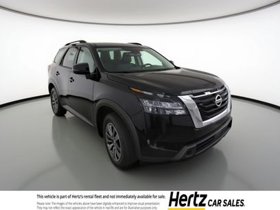 Used 2025 Nissan Pathfinder SV