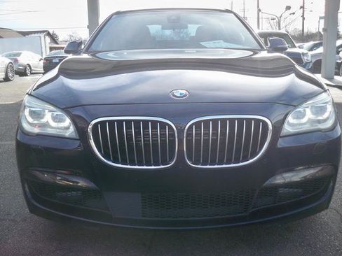 Used 2015 BMW 750i xDrive image 2