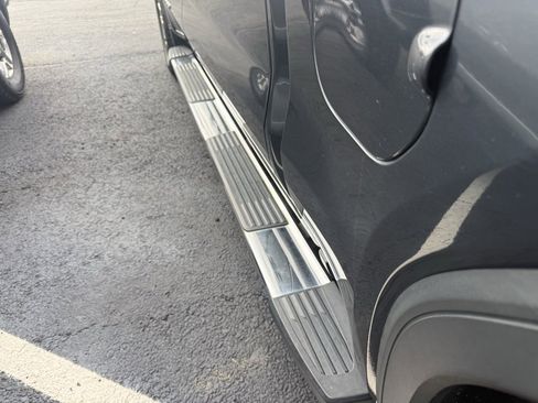 Used 2019 GMC Sierra 1500 SLT w/ SLT Premium Package image 8