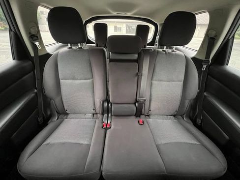 Used 2020 Nissan Pathfinder S AWD/4WD image 23