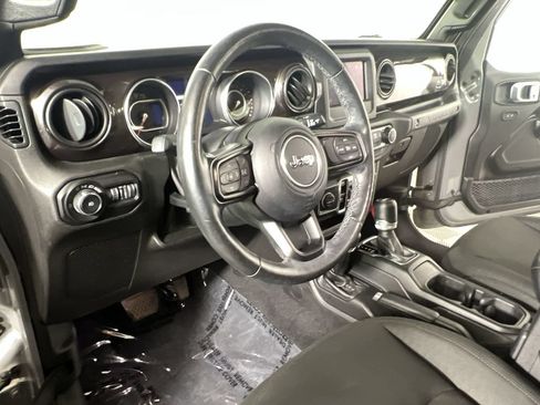 Used 2019 Jeep Wrangler Unlimited Sport AWD/4WD image 11