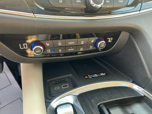 Used 2023 Buick Enclave Premium w/ Experience Buick Package AWD/4WD image 23