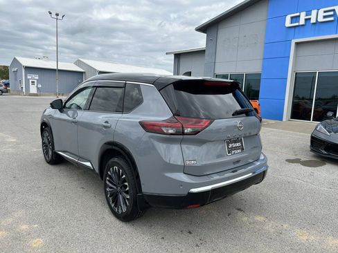 Used 2024 Nissan Rogue Platinum w/ Platinum Premium Package image 6
