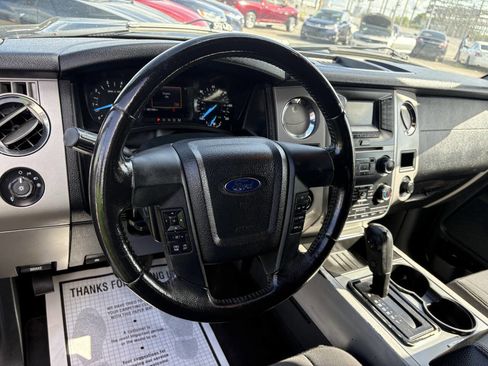 Used 2017 Ford Expedition EL XLT AWD/4WD image 26