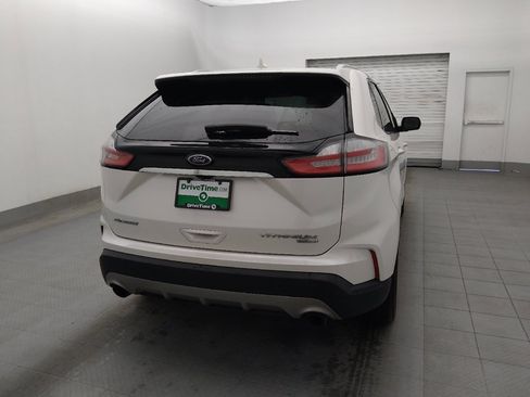 Used 2019 Ford Edge Titanium FWD image 7