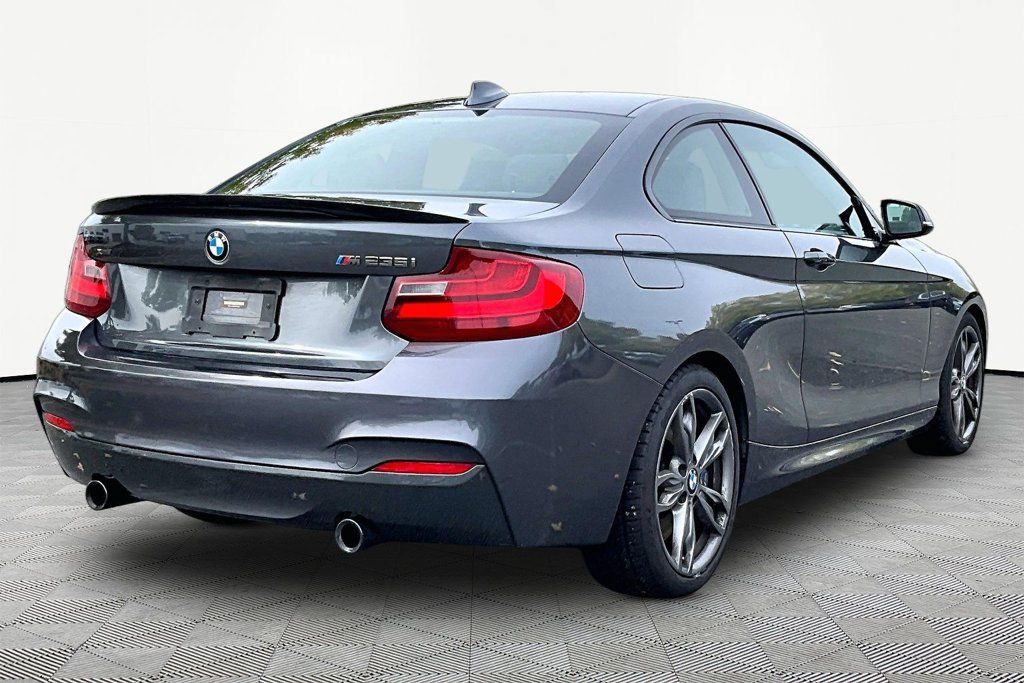 Used 2015 BMW M235i xDrive Coupe AWD/4WD image 5