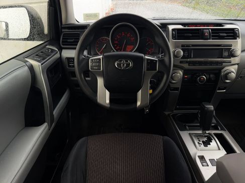 Used 2013 Toyota 4Runner SR5 AWD/4WD image 13