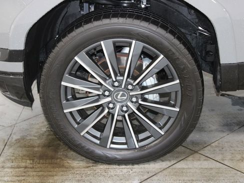 Used 2024 Lexus GX 550 AWD/4WD image 19