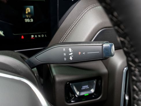 Used 2025 GMC Yukon Denali image 25