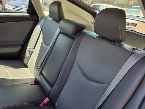 Used 2014 Toyota Prius Prime Advanced FWD image 23