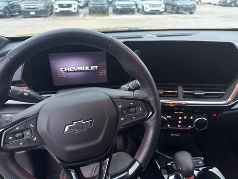 Used 2024 Chevrolet Trax RS w/ Driver Confidence Package FWD image 6