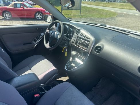 Used 2003 Pontiac Vibe w/ Power Group Value Package FWD image 27