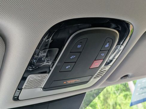 Used 2025 Hyundai Palisade SEL FWD image 23