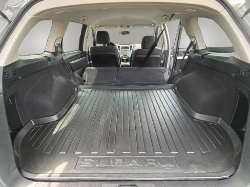 Used 2012 Subaru Outback 2.5i Premium w/ All-Weather Pkg AWD/4WD image 19