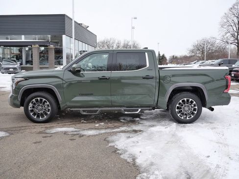 Used 2022 Toyota Tundra Limited AWD/4WD image 6