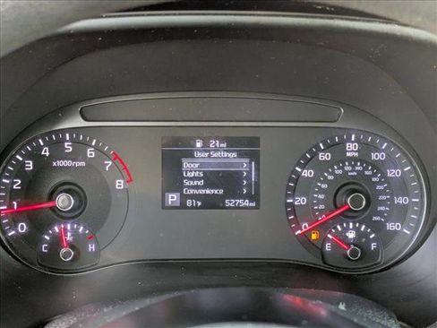 Used 2020 Kia Soul LX image 11