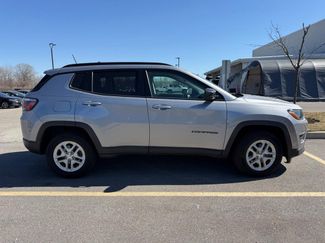 Used 2018 Jeep Compass Sport w/ Tech Group video 2