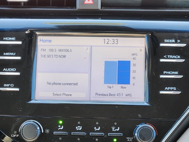 Used 2018 Toyota Camry LE w/ Convenience Package FWD image 8