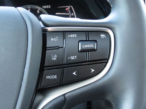 Used 2024 Lexus ES 350 w/ Premium Package FWD image 24