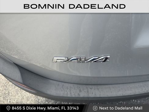 Used 2013 Toyota RAV4 XLE image 13