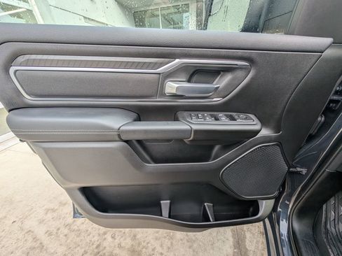 New 2026 RAM 1500 4x4 Crew Cab image 38