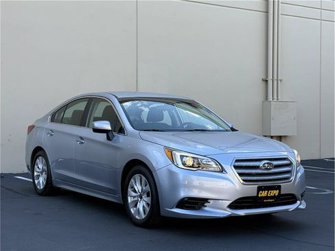 Used 2015 Subaru Legacy 2.5i Premium AWD/4WD image 3